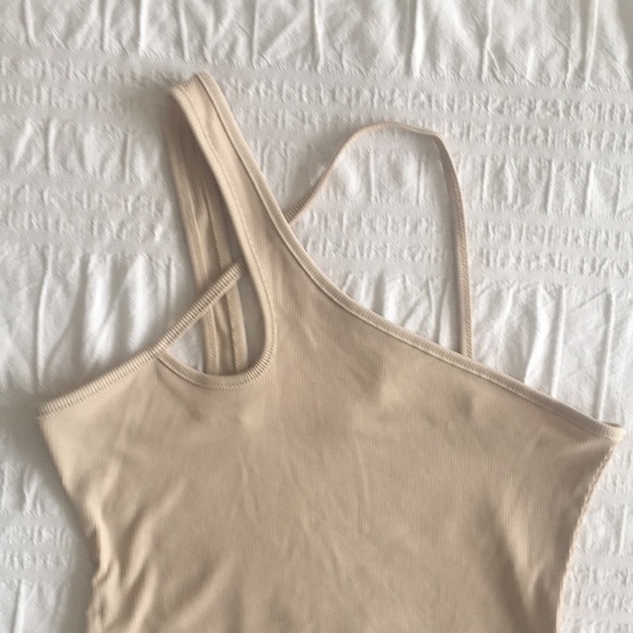 Asymmetric bodysuit - Picture 2 of 4